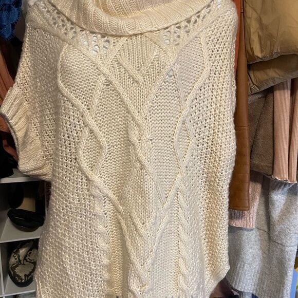 2/$15 Jessica Simpson turtleneck sweater - Picture 2 of 3